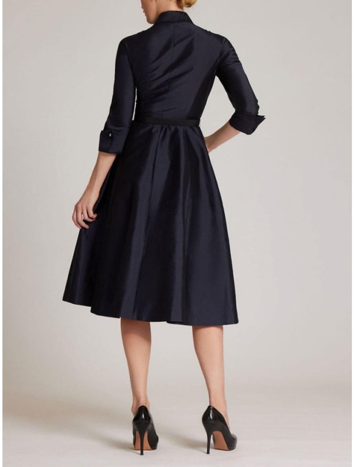 Abiti da cocktail a trapezio, abiti minimalisti, formali, autunnali, lunghezza al ginocchio, maniche a 3/4, colletto a camicia, raso con fiocco/i e spacco